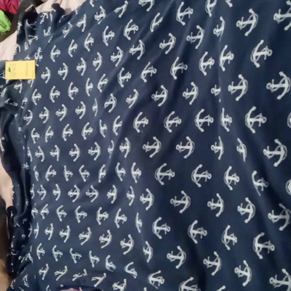 Anchor blue with tag on it still Medium